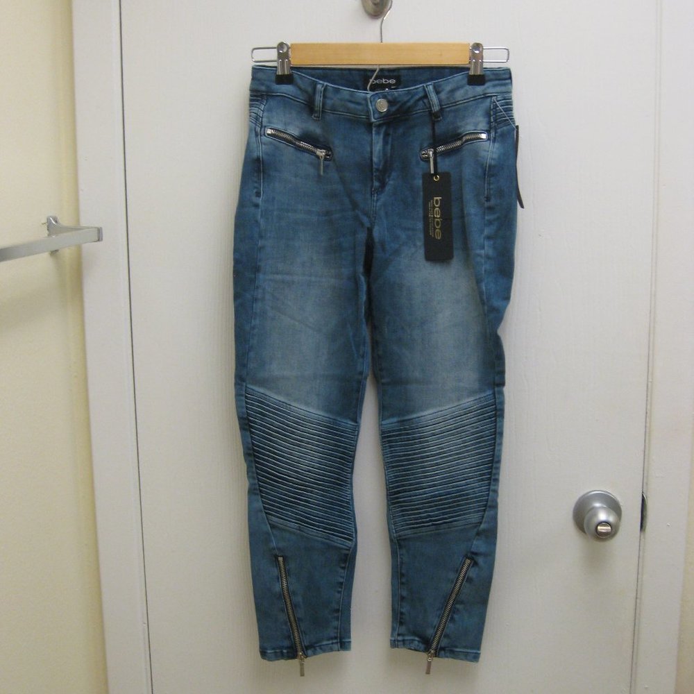 NWT Bebe blue denim moto zipper skinny pants 26